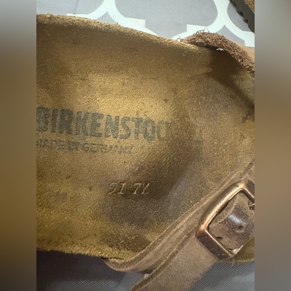 BIRKENSTOCK Womens Yara Sandal Brown Toe Loop Ankle Strap sandal - Picture 7 of 12